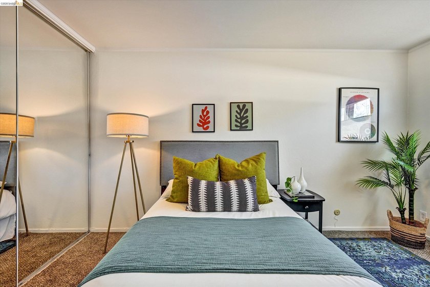 Here is the Oakland pied-a-terre you have been looking for - photo 24