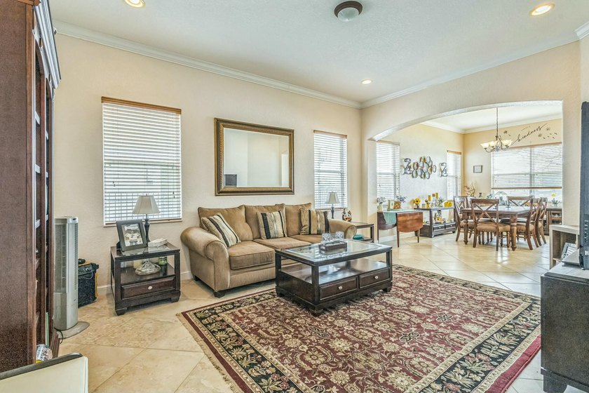 MOTIVATED SELLER! Rare opportunity to own the only 6-bedroom - photo 5