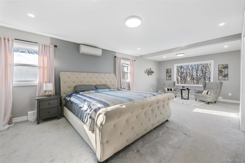 Looking for a Turn-Key Ready, stunning, and spacious home for an - photo 18