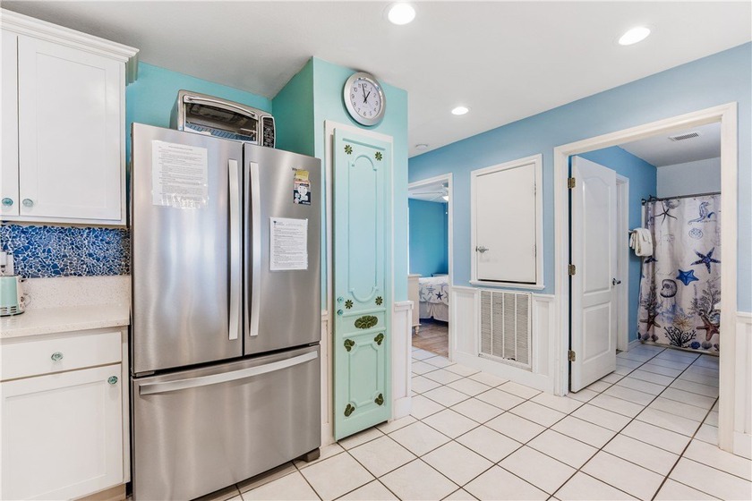 Updated 2BR/2BA Beachfront Condo in Port Aransas! Experience - photo 25