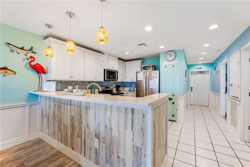 Updated 2BR/2BA Beachfront Condo in Port Aransas! Experience - photo 27