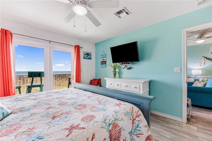 Updated 2BR/2BA Beachfront Condo in Port Aransas! Experience - photo 34