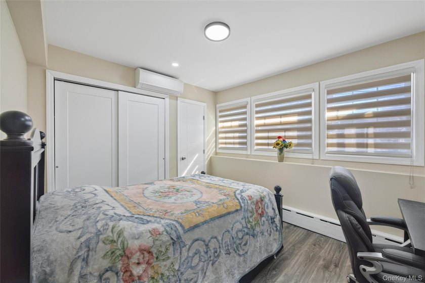 Looking for a Turn-Key Ready, stunning, and spacious home for an - photo 34