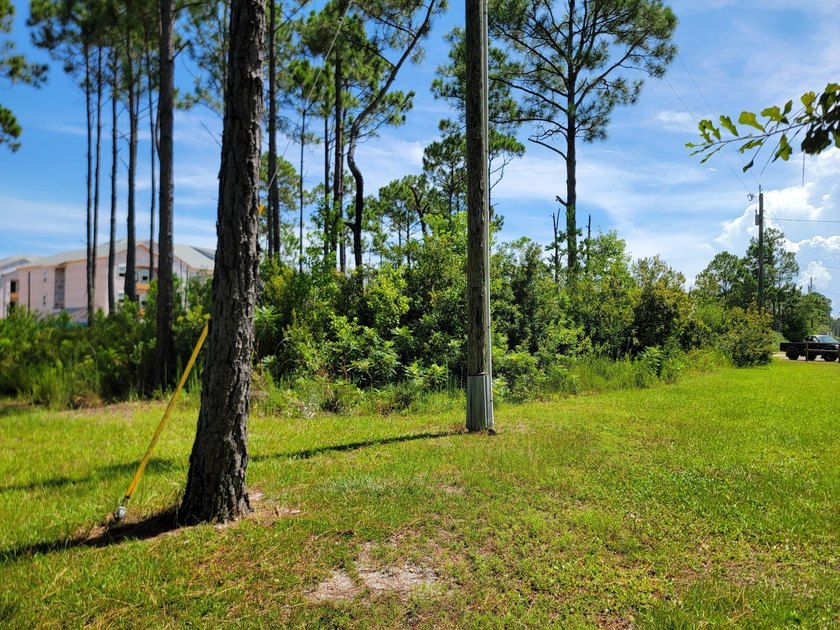 Discover a rare opportunity to own a spacious .4625-acre lot in - photo 6