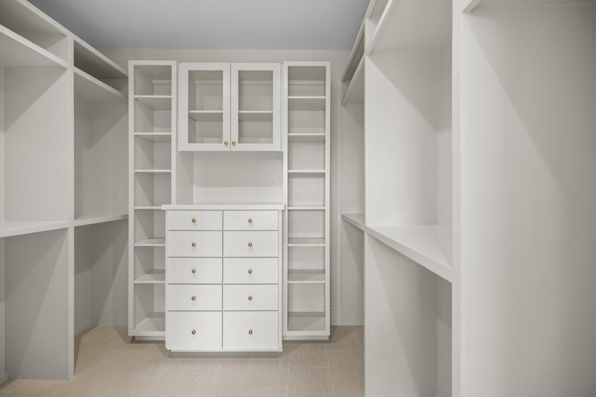 Experience unparalleled luxury living in this stunning - photo 21