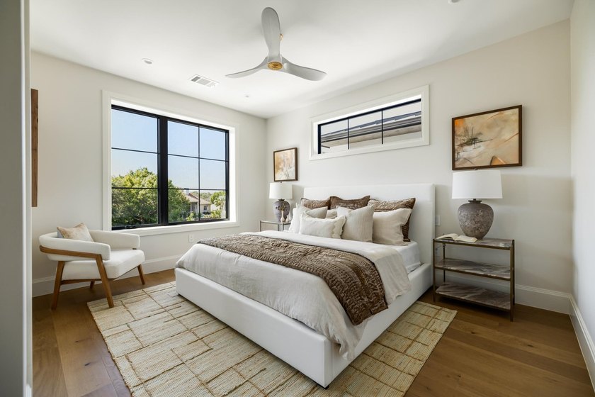 Experience unparalleled luxury living in this stunning - photo 14