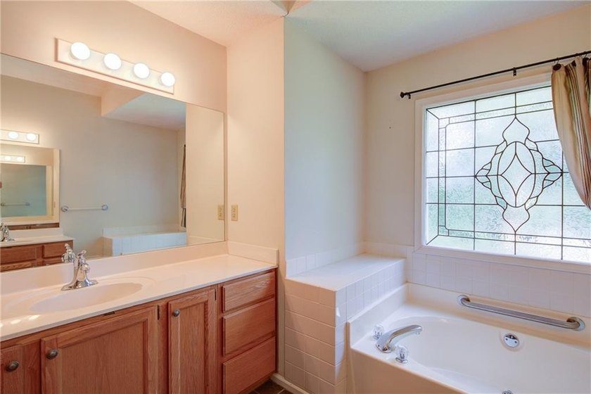 Welcome to #6580 Remington Drive in Cumming, a beautifully - photo 21