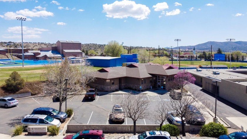 Single-Tenant NNN Investment Opportunity offered at $1,600,000 - photo 2
