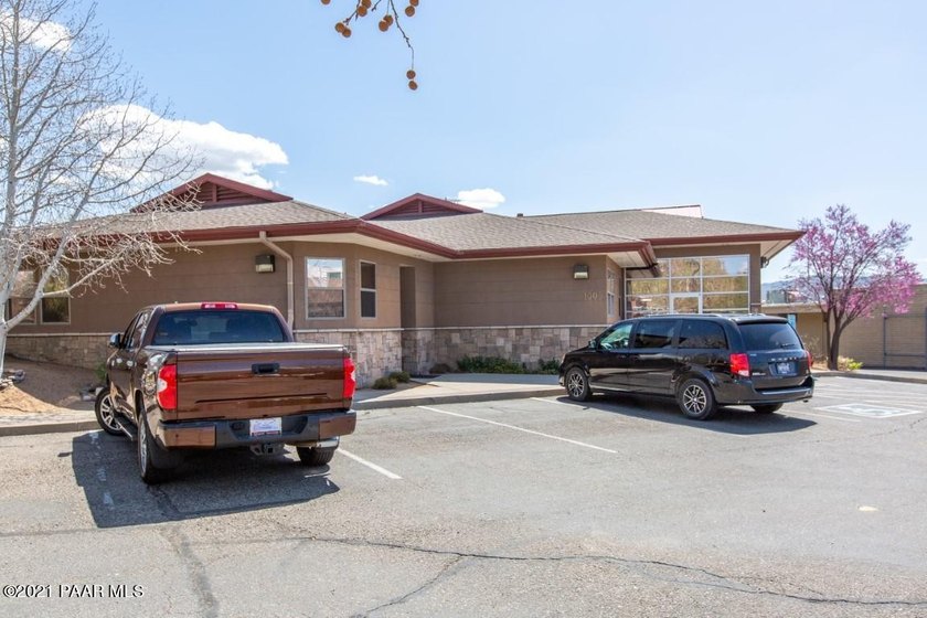Single-Tenant NNN Investment Opportunity offered at $1,600,000 - photo 7
