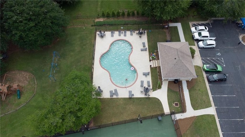 Welcome to #6580 Remington Drive in Cumming, a beautifully - photo 38