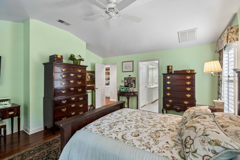 Welcome to 114 Live Oak Drive, a charming three-bedroom - photo 29