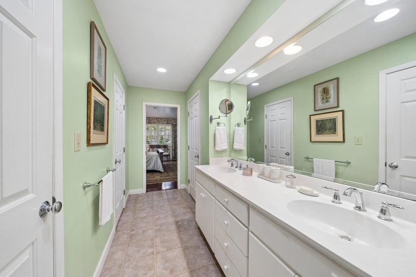 Welcome to 114 Live Oak Drive, a charming three-bedroom - photo 33