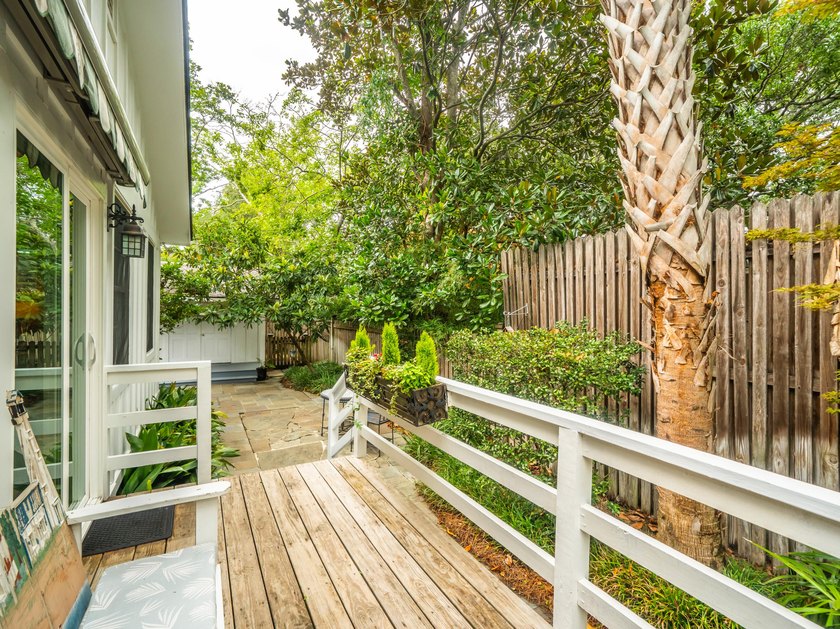 Welcome to 114 Live Oak Drive, a charming three-bedroom - photo 35