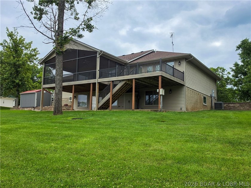 Pride of ownership is evident throughout this updated, 3-bed - photo 47