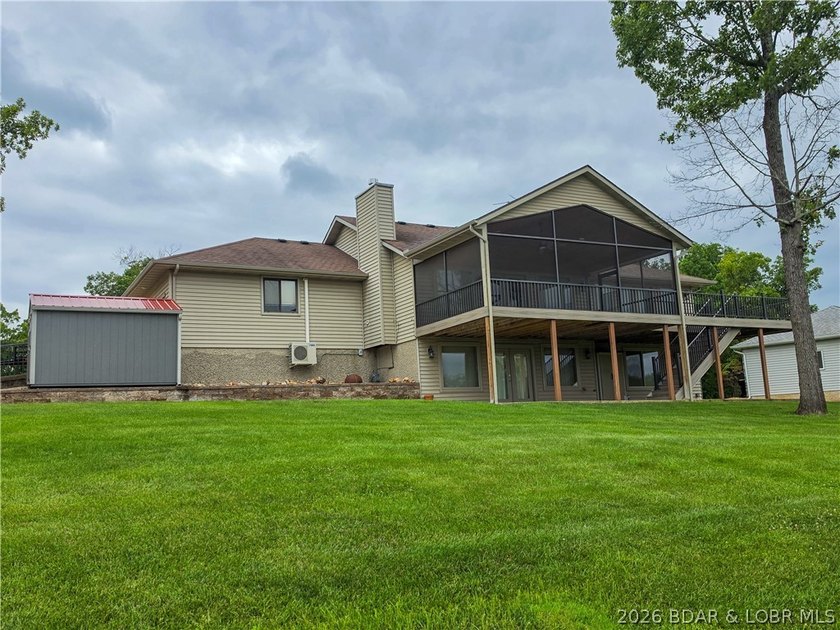 Pride of ownership is evident throughout this updated, 3-bed - photo 48