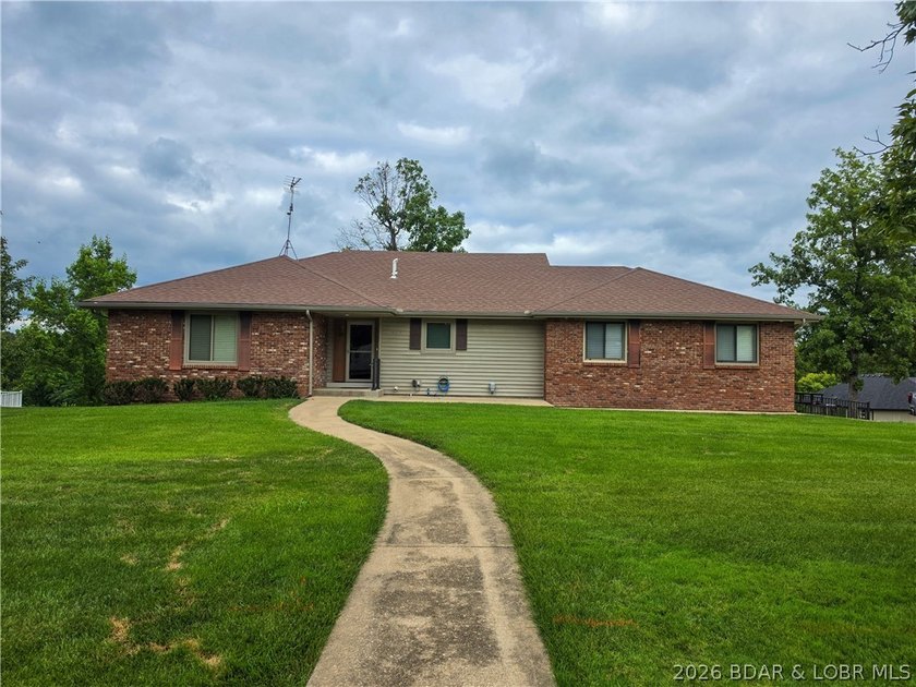 Pride of ownership is evident throughout this updated, 3-bed - photo 49