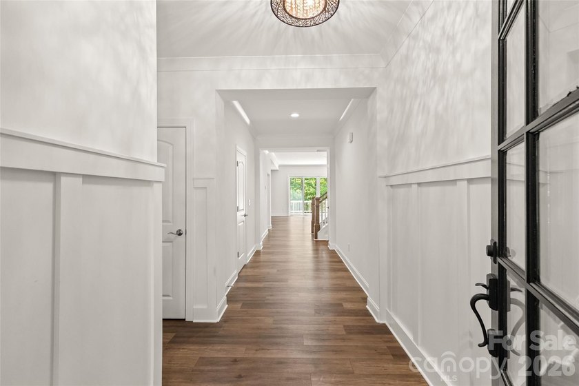Welcome to lake living at its finest in the highly desirable - photo 8