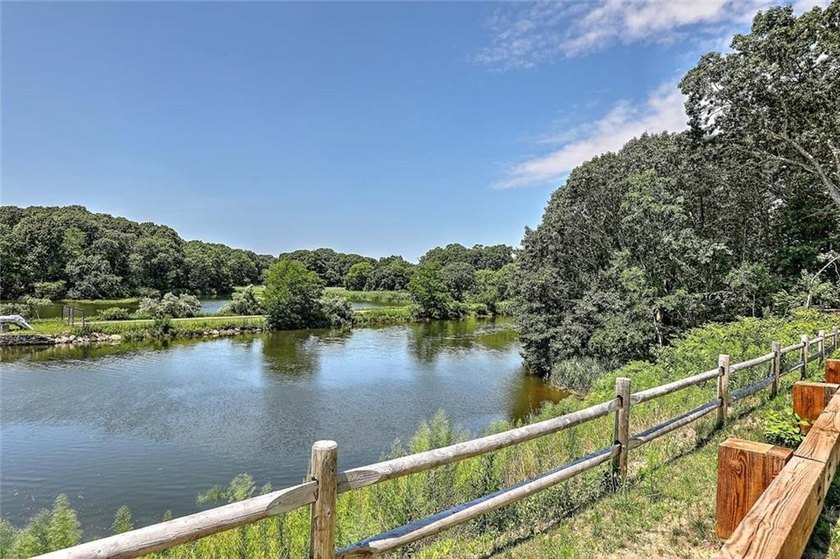 Welcome to this charming Riverside cottage, ideally located - photo 43