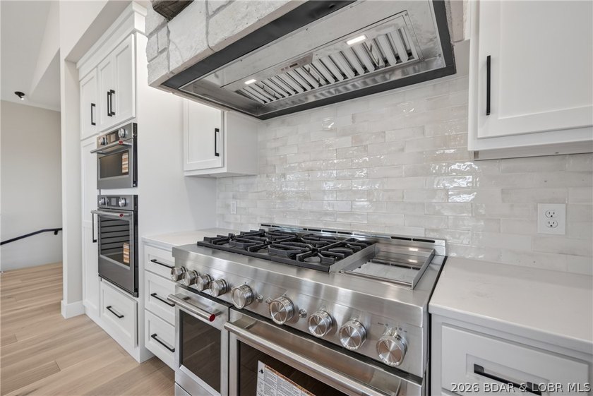 Welcome to the brand new, extraordinary, private gated community - photo 19