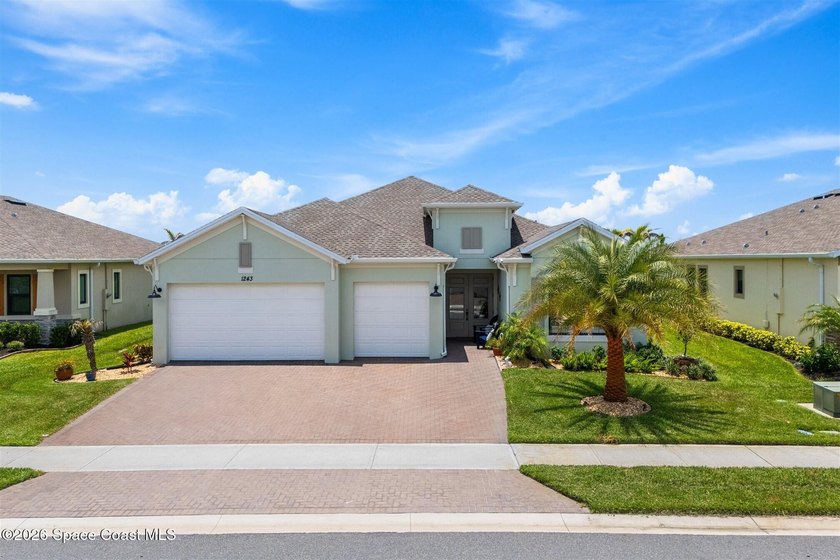 Model-inspired 3 bedroom + flex room, 3 full baths, 3 car garage - photo 2