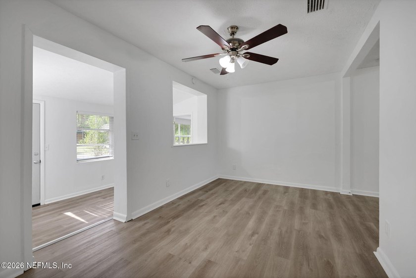 This move-in ready home has been extensively updated and - photo 11