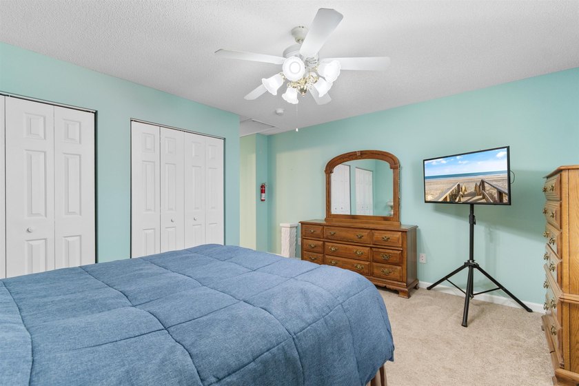 Rare opportunity in Azalea Place-homes here hardly ever hit the - photo 22