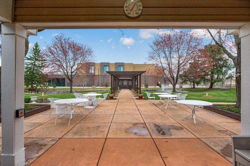 Amazing second floor unit with a private balcony overlooking a - photo 24