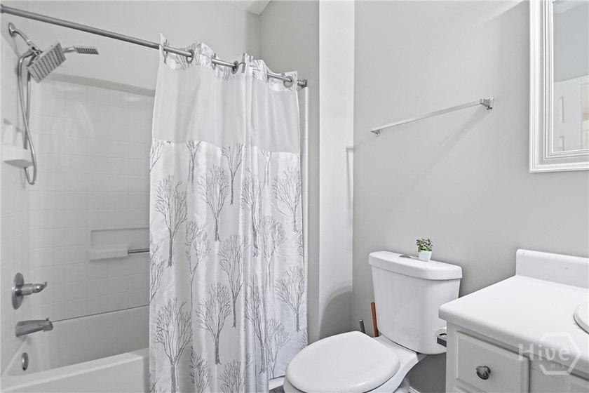 Enjoy easy living in this first-floor 2-bedroom, 2-bath condo in - photo 12