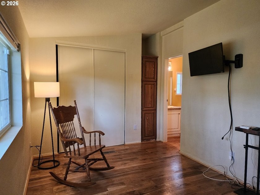 Enjoy coastal living in this charming 3 bedroom, 2 bathroom home - photo 12
