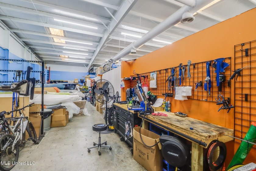 Prime retail space available. The climate controlled 10,752 SqFt - photo 29