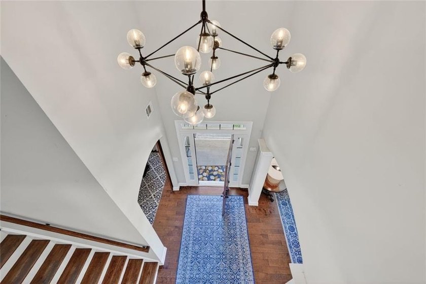 Gorgeous residence in prime Sugar Hill location. Nestled on a - photo 6