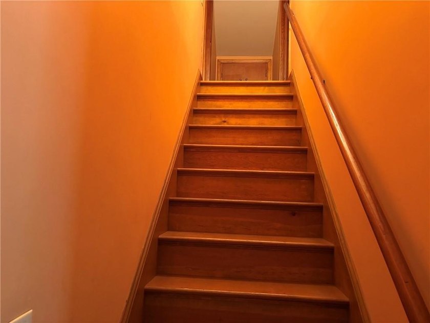 This home is ready for another generation of happy memories and - photo 15