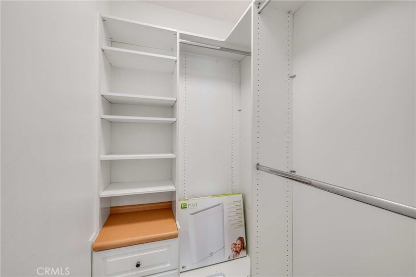 Welcome to 3565 Linden ave where a fully updated 2-bedroom and - photo 18