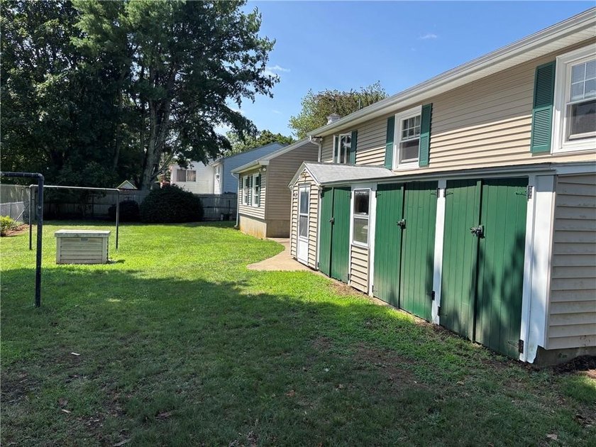 This home is ready for another generation of happy memories and - photo 34