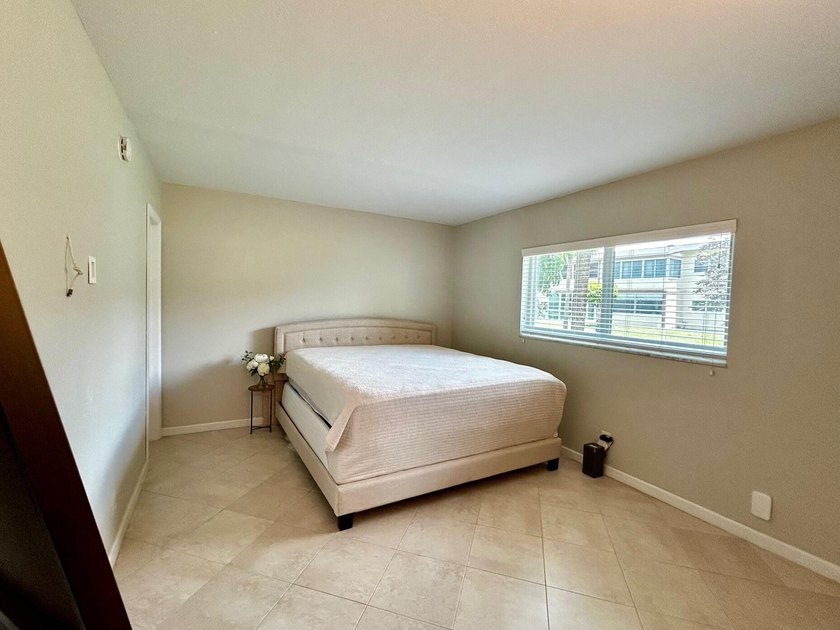 Beautifully updated 2-bedroom, 2-bath residence located in the - photo 40