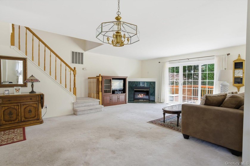 2 Bedroom 1.5 Bath Condo in East Islip School District. Larger - photo 5