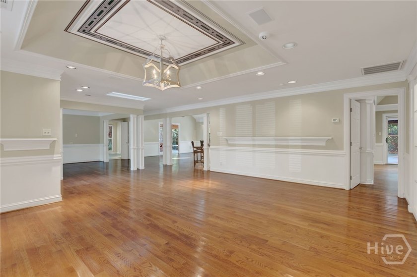 Welcome to an exceptional home in the highly sought-after - photo 13