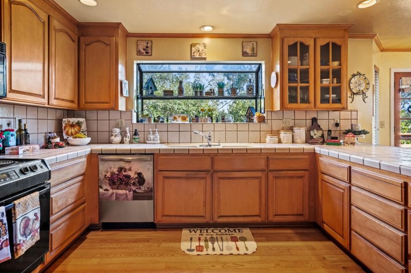 Welcome to peaceful country living on a spacious 1.14-acre lot - photo 16