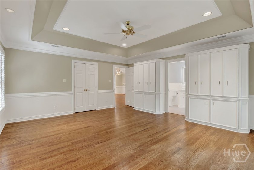 Welcome to an exceptional home in the highly sought-after - photo 20