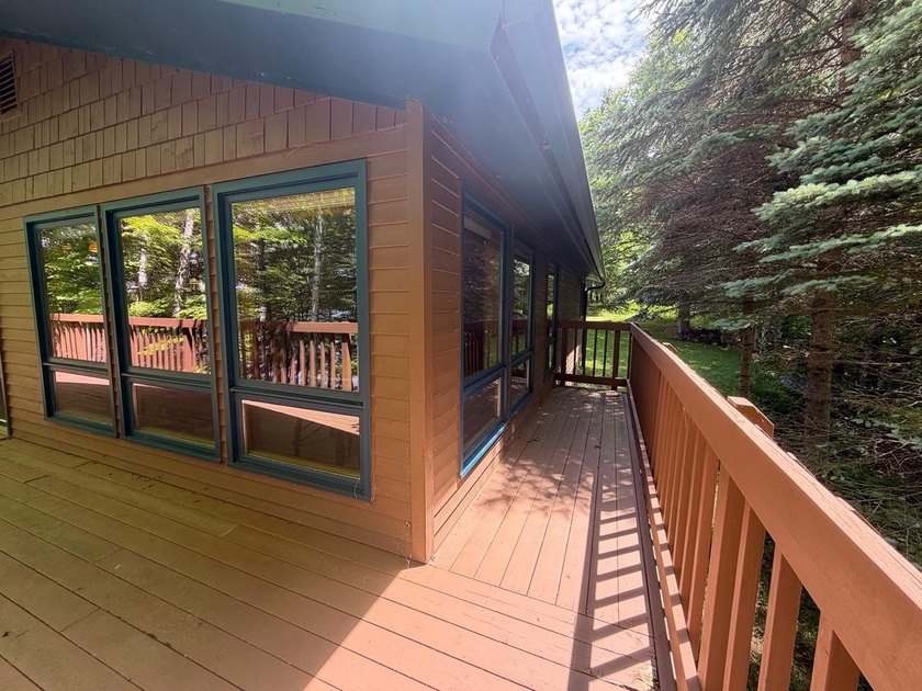 PAPOOSE LAKE GEM. This Turn-Key, fully furnished 3-bedroom, 2 - photo 27