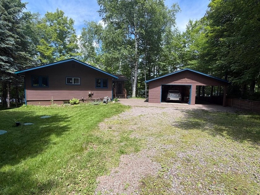 PAPOOSE LAKE GEM. This Turn-Key, fully furnished 3-bedroom, 2 - photo 32