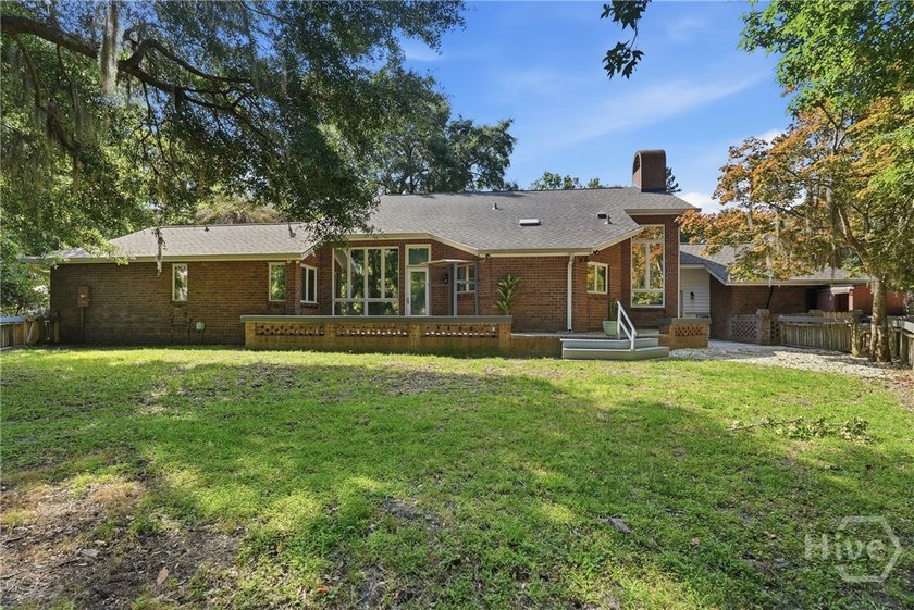 Welcome to 217 Wiley Bottom Road, an exceptional single-story - photo 34