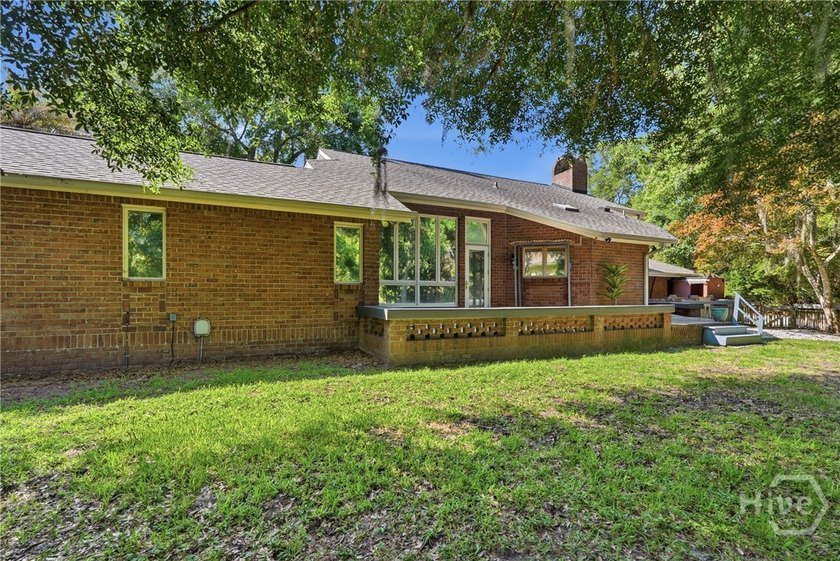 Welcome to 217 Wiley Bottom Road, an exceptional single-story - photo 35