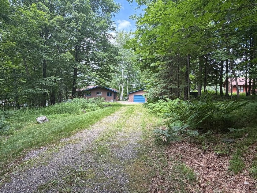PAPOOSE LAKE GEM. This Turn-Key, fully furnished 3-bedroom, 2 - photo 38