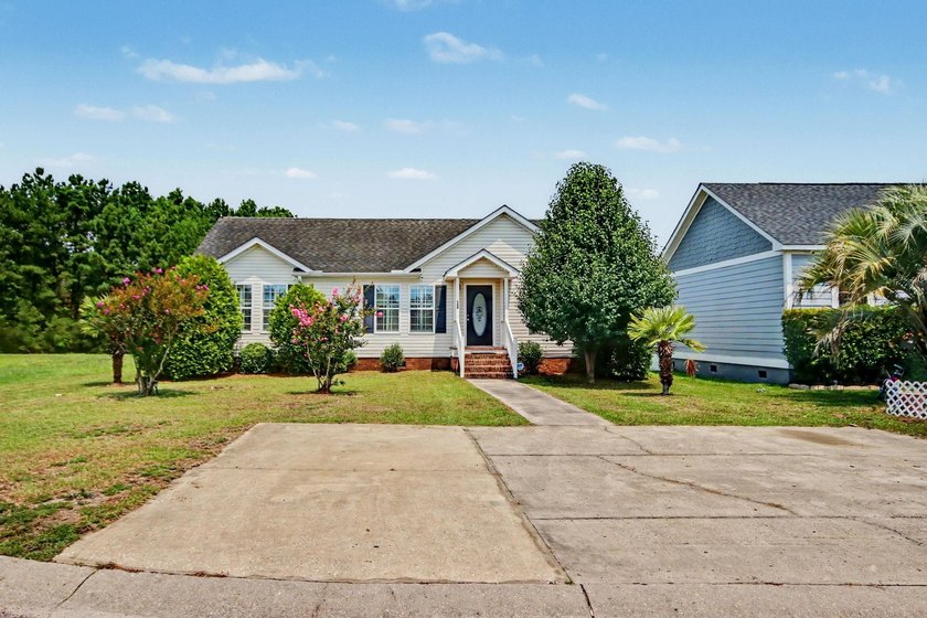 Discover the charm of this extensively renovated, single-level - photo 33