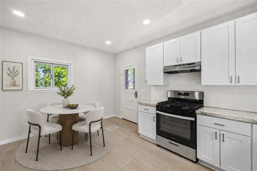 Welcome to 714 Otis Street in Rochester, NY! This adorable - photo 14