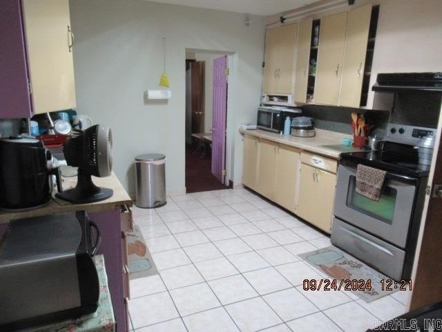 This is currently operating as a motel, but more so as a - photo 15