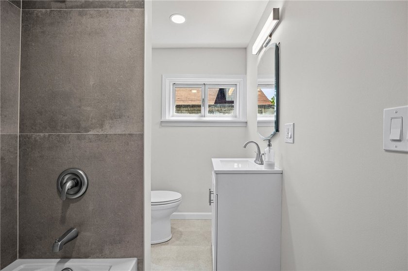 Welcome to 714 Otis Street in Rochester, NY! This adorable - photo 21
