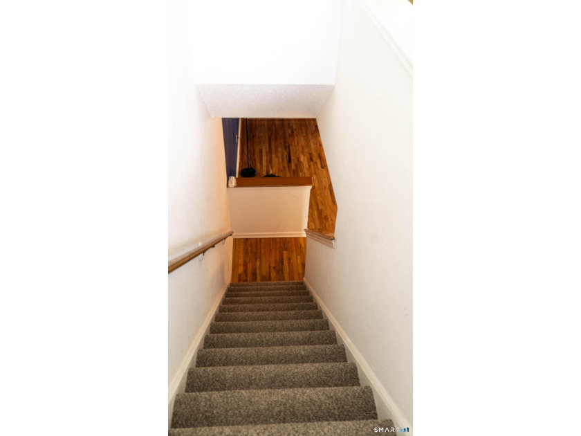 Welcome to easy, low-maintenance living, and lots of usable - photo 10
