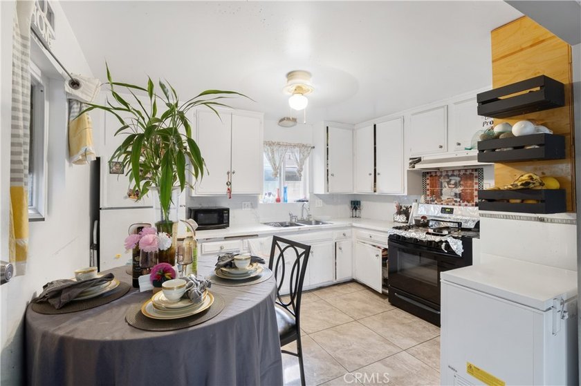 Excellent investment opportunity in Santa Ana! This - photo 11